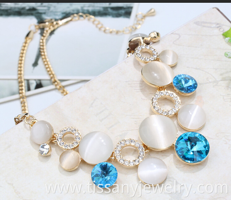 auqa opal necklace 